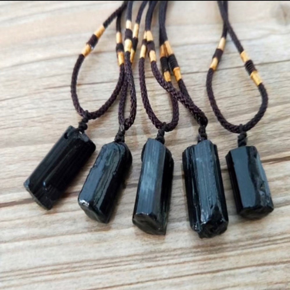 1pc Trendy Black Tourmaline Stone Necklace Crystal Gem Specimen Unisex.